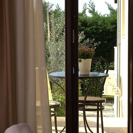 Palirria & Kalá Nerá