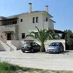 Palirria Hotel&studios Apartahotel