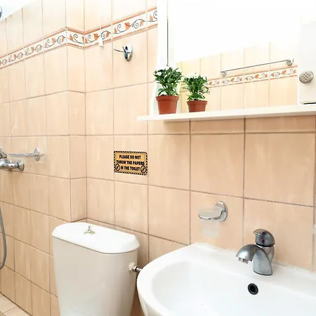 Palirria & Апарт-отель 2*