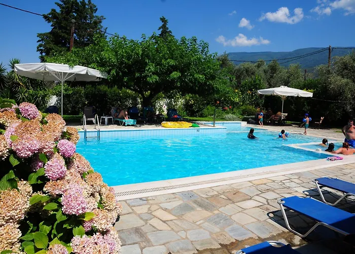 Aparthotel Palirria & Kala Nera