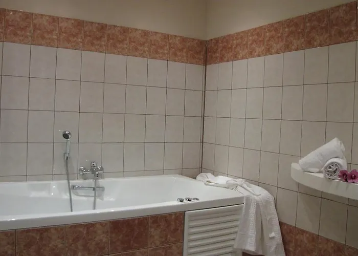 Aparthotel Palirria &