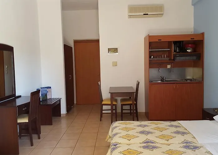 Palirria & Aparthotel Kala Nera